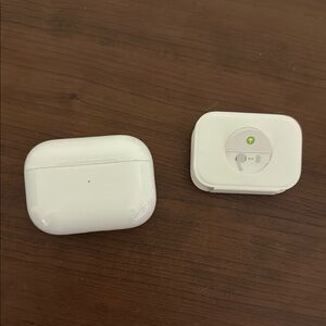 AirPod Pros wireless with Charging Case